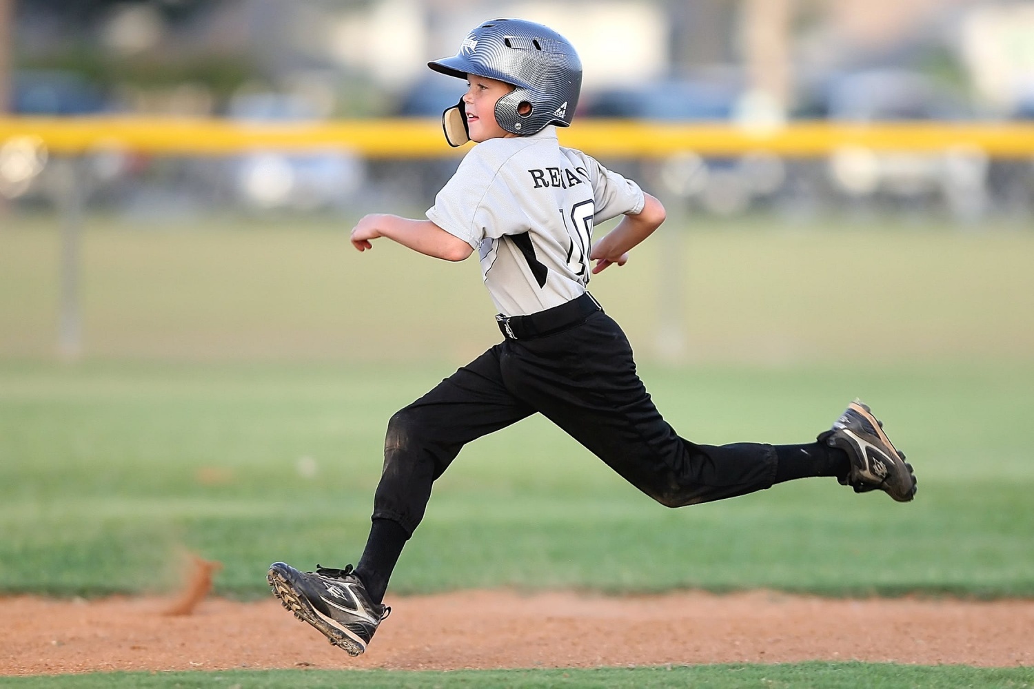 baseball-player-running-sport-163239